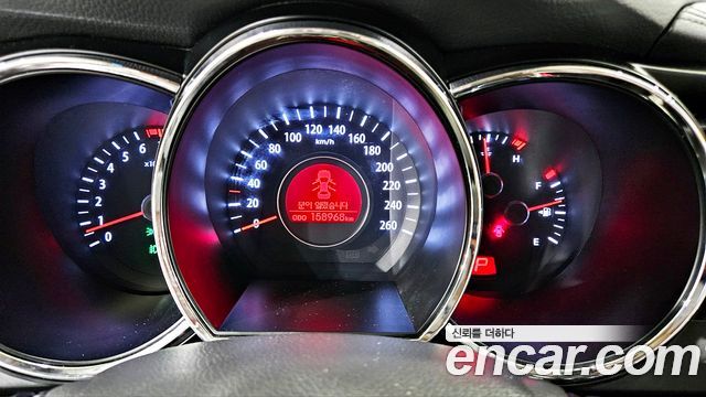 Kia K5 2013 — photo 8