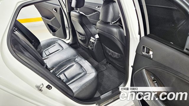 Kia K5 2013 — photo 14