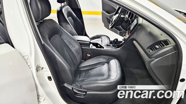 Kia K5 2013 — photo 15
