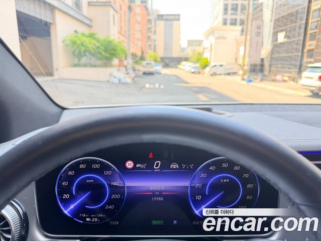 Mercedes-Benz EQE 2024 — photo 16