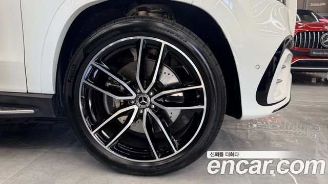 Mercedes-Benz GLS-Class 2025 — photo 5