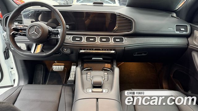 Mercedes-Benz GLS-Class 2025 — photo 6