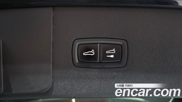 Porsche Cayenne 2021 — photo 27