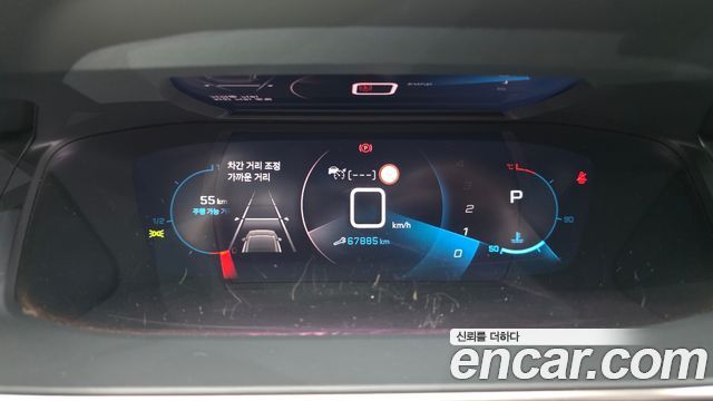 Peugeot 2008 2021 — photo 11