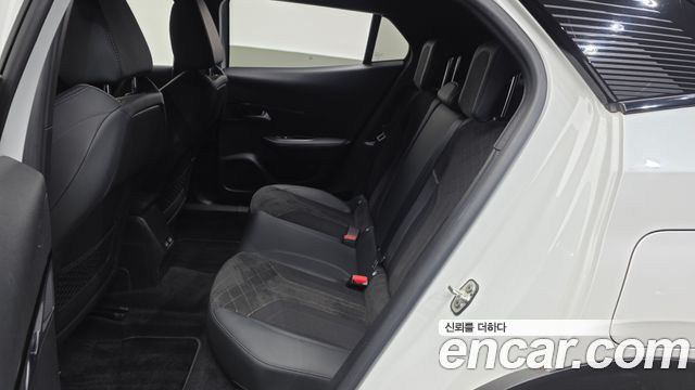 Peugeot 2008 2021 — photo 18