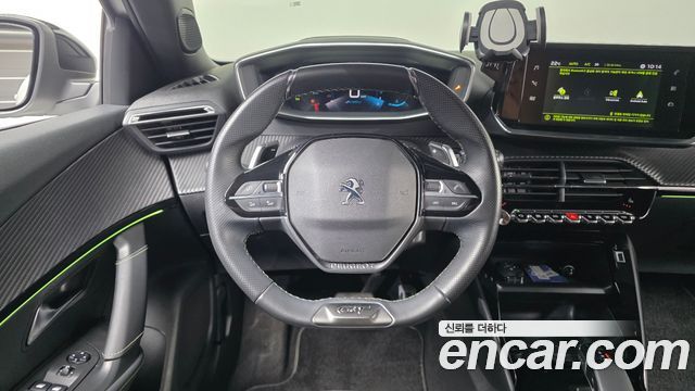 Peugeot 2008 2021 — photo 19