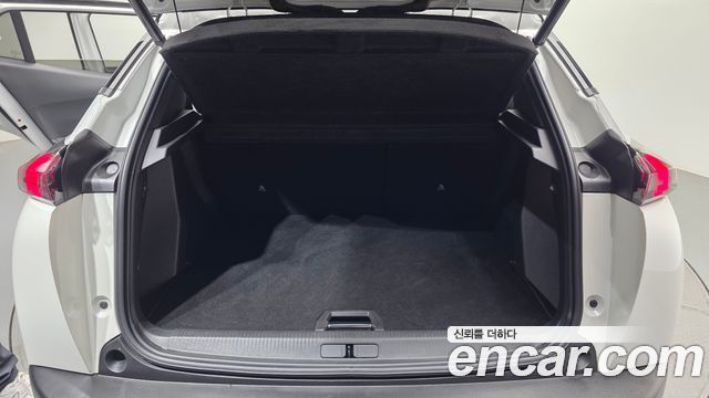 Peugeot 2008 2021 — photo 26