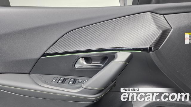 Peugeot 2008 2021 — photo 27