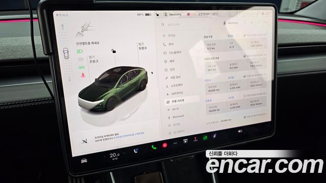 Tesla Model Y 2025 — photo 11