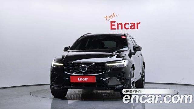 Volvo XC60 2022 — photo 3