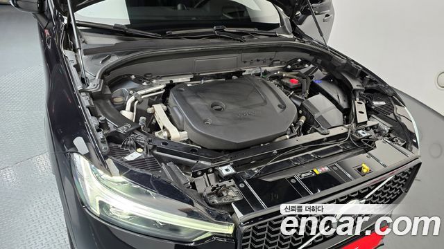 Volvo XC60 2022 — photo 6