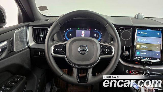 Volvo XC60 2022 — photo 19