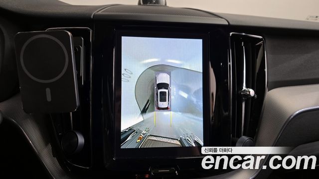 Volvo XC60 2022 — photo 20