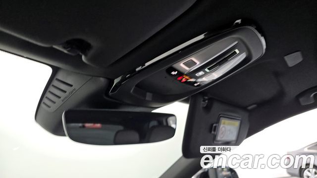 Volvo XC60 2022 — photo 21