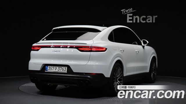 Porsche Cayenne 2020 — photo 2