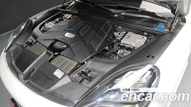 Porsche Cayenne 2020 — photo 6
