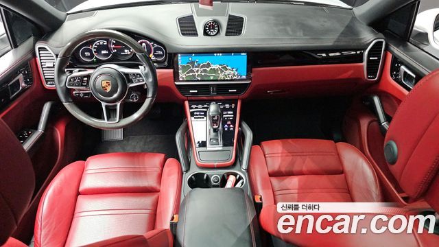 Porsche Cayenne 2020 — photo 10