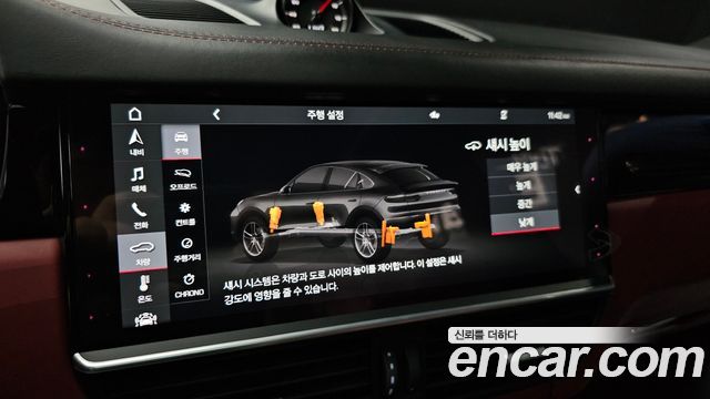 Porsche Cayenne 2020 — photo 22