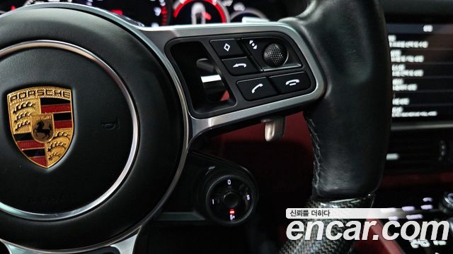 Porsche Cayenne 2020 — photo 34