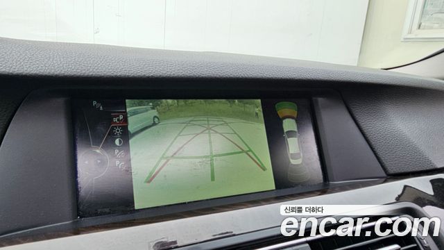 BMW 5-Series 2013 — photo 14