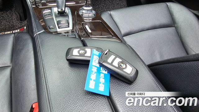BMW 5-Series 2013 — photo 15