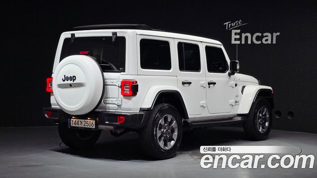 Jeep Wrangler 2023 — photo 2