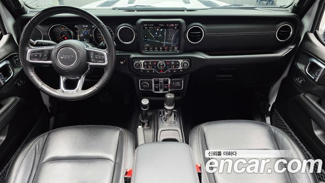 Jeep Wrangler 2023 — photo 10