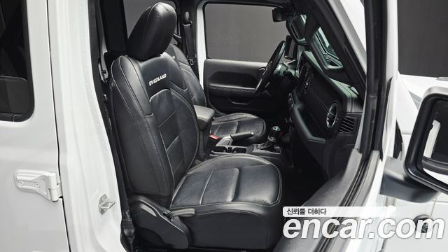 Jeep Wrangler 2023 — photo 18