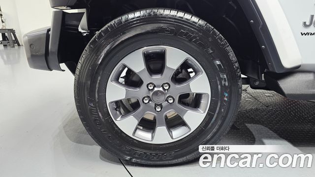 Jeep Wrangler 2023 — photo 7
