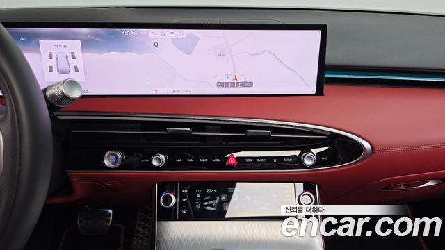 Genesis GV70 2025 — photo 15