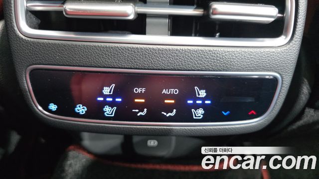 Genesis GV70 2025 — photo 19