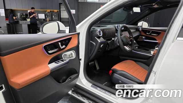 Mercedes-Benz GLC-Class 2025 — photo 13