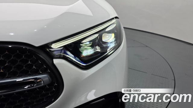 Mercedes-Benz GLC-Class 2025 — photo 8