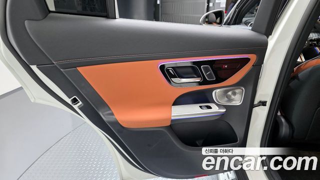 Mercedes-Benz GLC-Class 2025 — photo 15