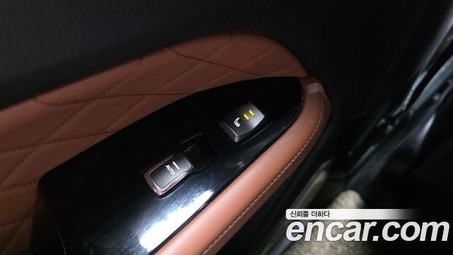 KG Mobility Rexton 2018 — photo 25