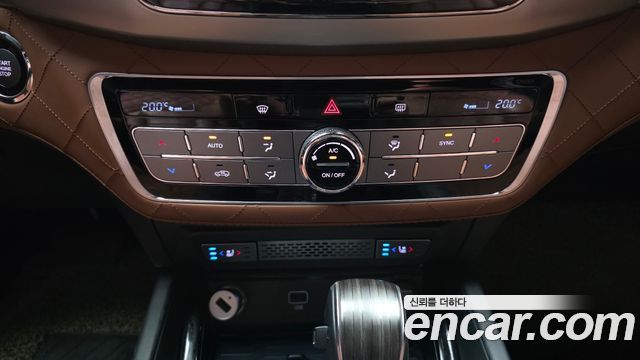 KG Mobility Rexton 2018 — photo 27