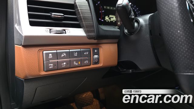 KG Mobility Rexton 2018 — photo 30