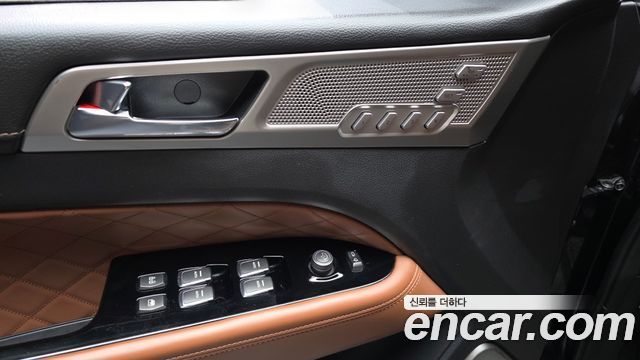 KG Mobility Rexton 2018 — photo 31