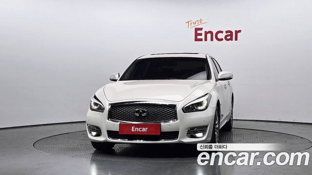Infiniti Q70 2019 — photo 3