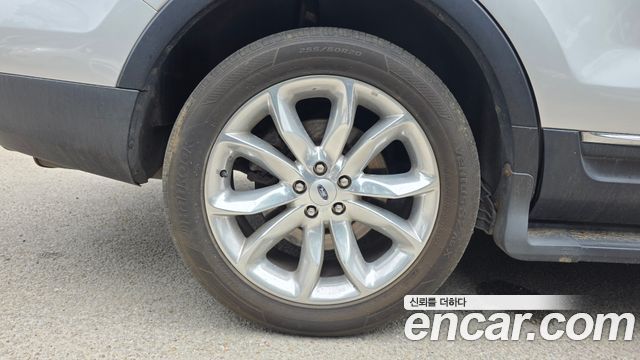 Ford Explorer 2013 — photo 5