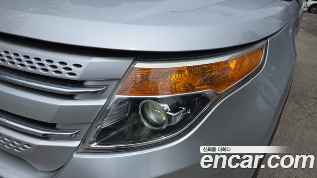Ford Explorer 2013 — photo 8