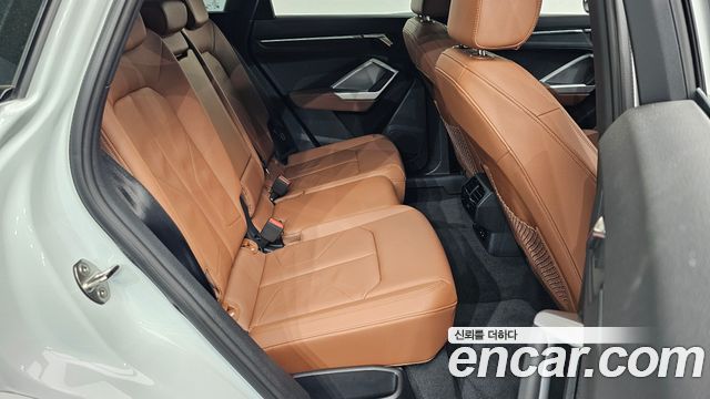 Audi Q3 2025 — photo 17