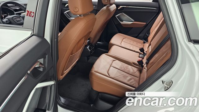 Audi Q3 2025 — photo 18
