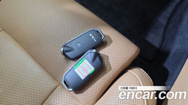 Kia K9 2023 — photo 23