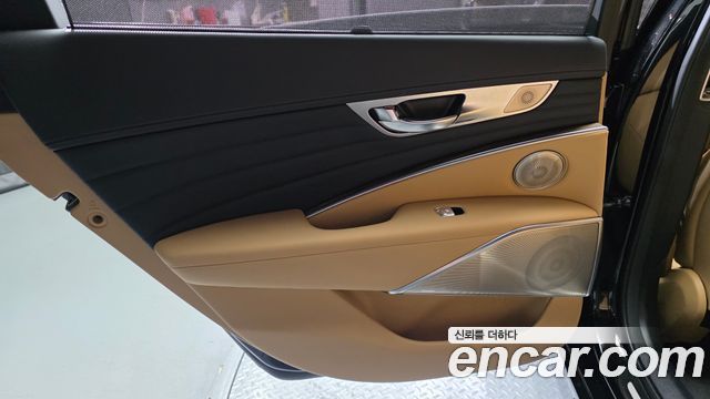Kia K9 2023 — photo 15