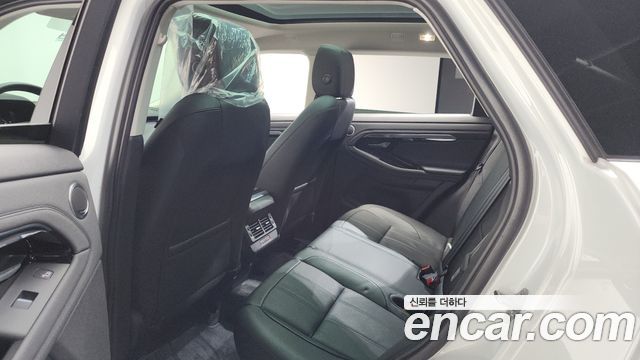 Land Rover Range Rover Evoque 2020 — photo 11