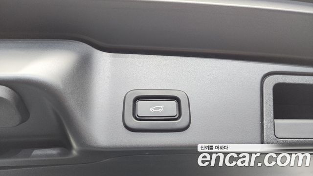 Land Rover Range Rover Evoque 2020 — photo 19