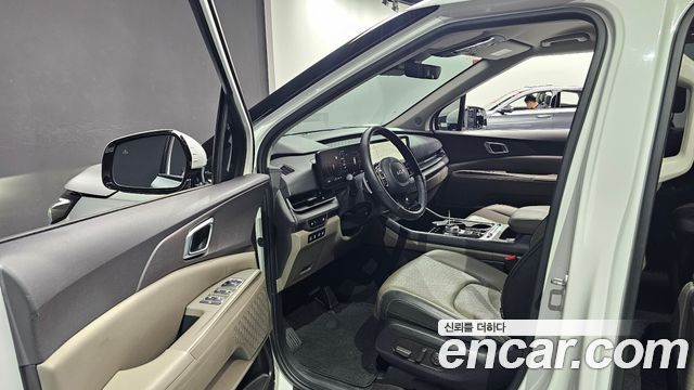 Kia Canival 2025 — photo 10