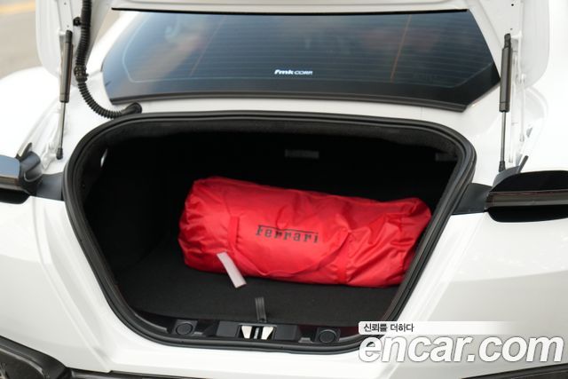 Ferrari Roma 2022 — photo 20