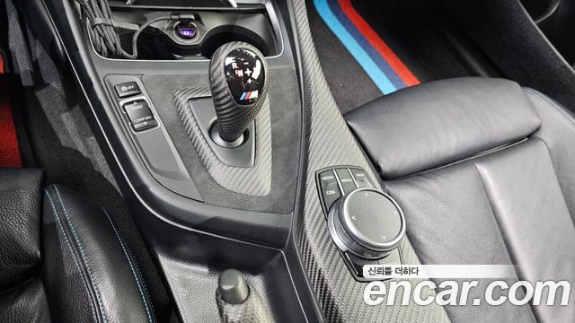 BMW M2 2018 — photo 12